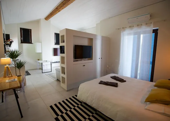 Villa Monforte Barolo With Private Pool - Langhe Gateway